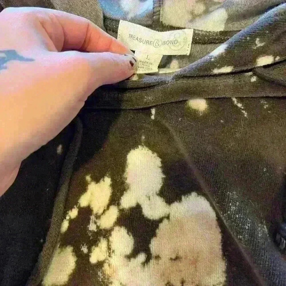 Treasure & bond acid wash sweatshirt - Picture 7 of 12